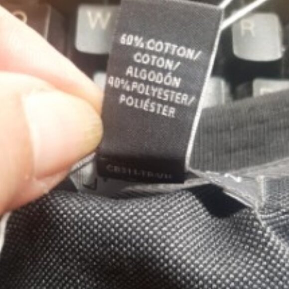 Van Heusen, Men's black, long sleeve " Never Tuck" Shirt. - Picture 6 of 9